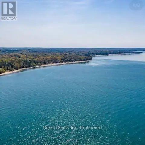 33 Greenwood Drive, Tiny, ON
