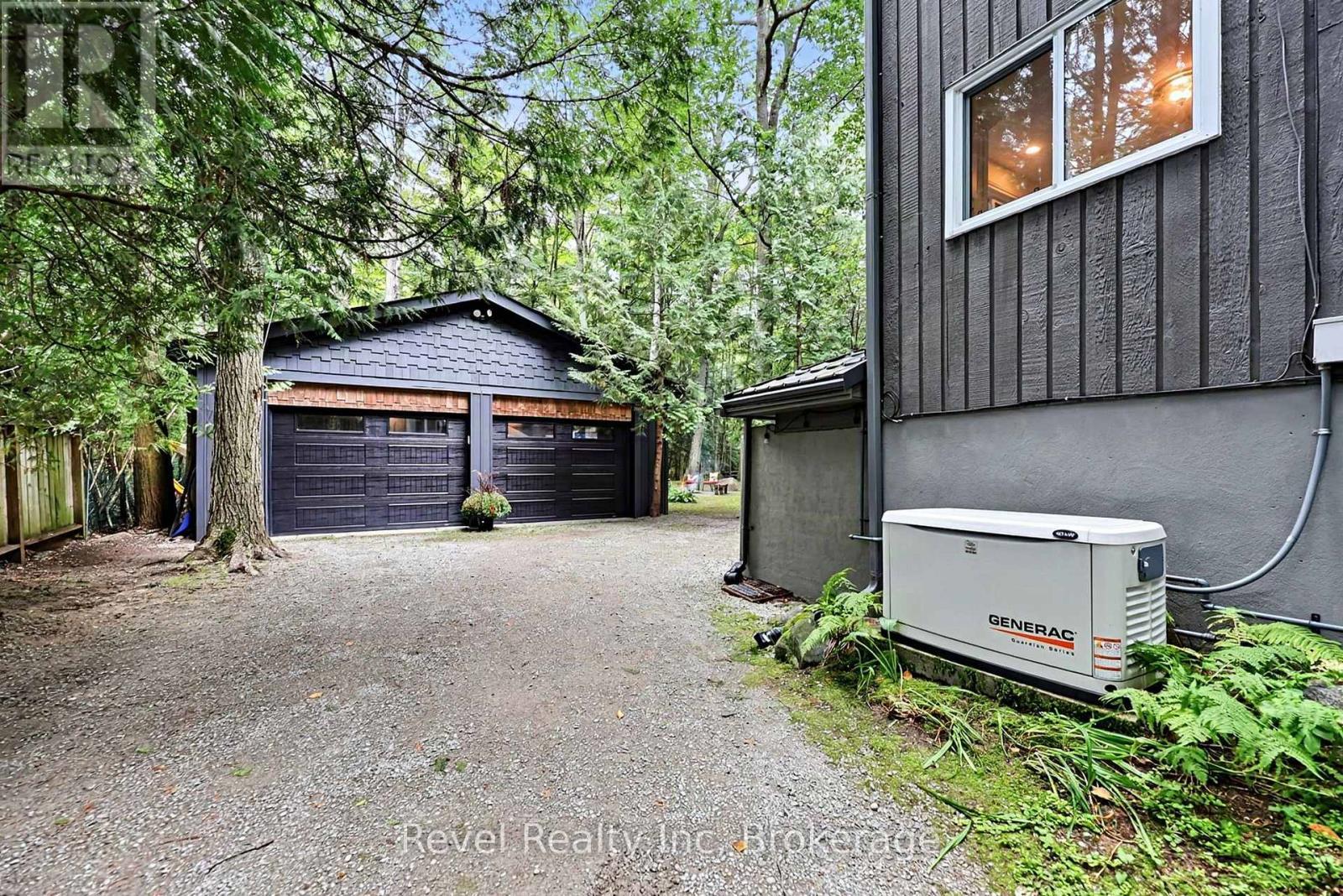 Double car garage and generator - 33 Greenwood Drive, Tiny, ON