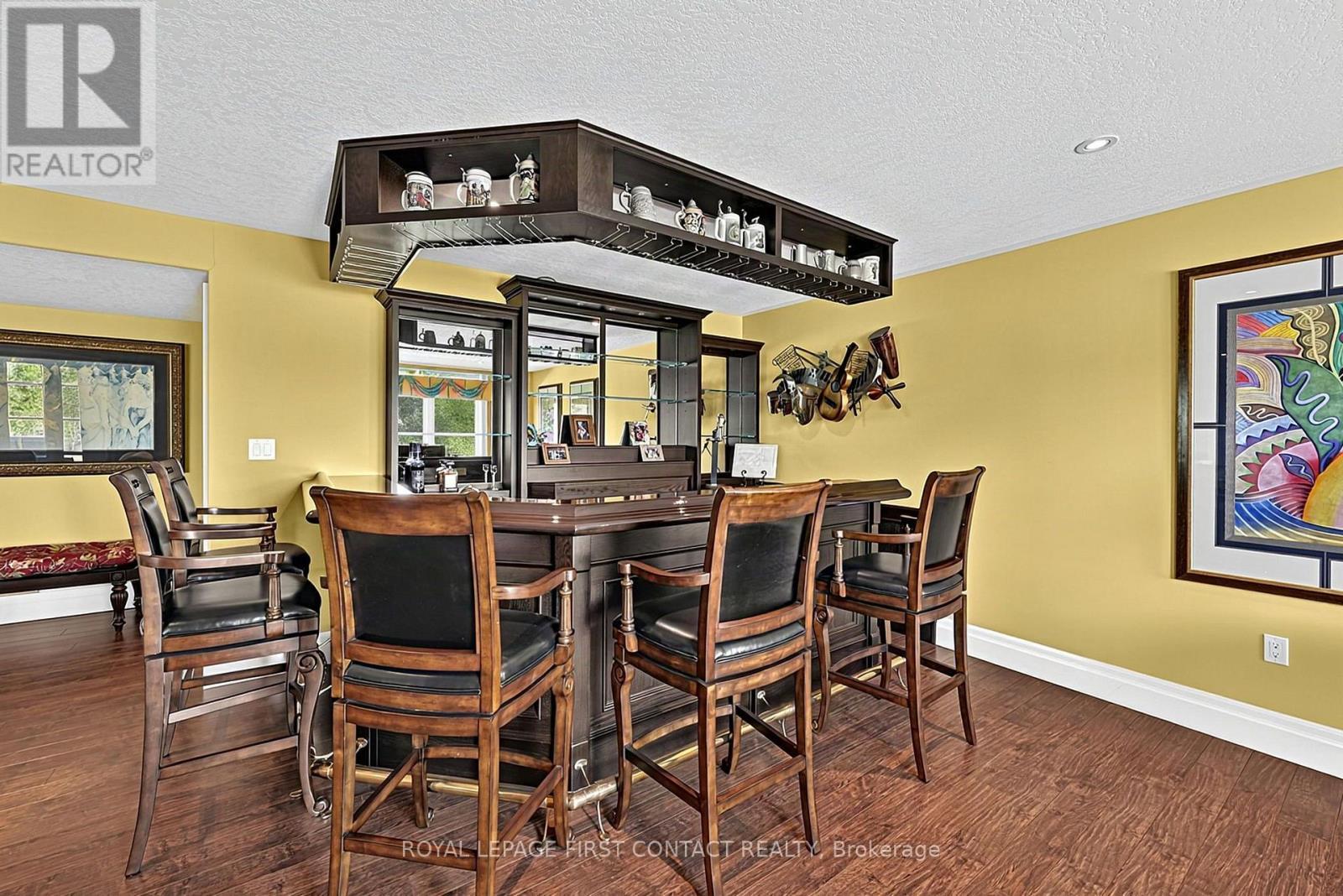 35 Wendat Trail, Springwater, ON
