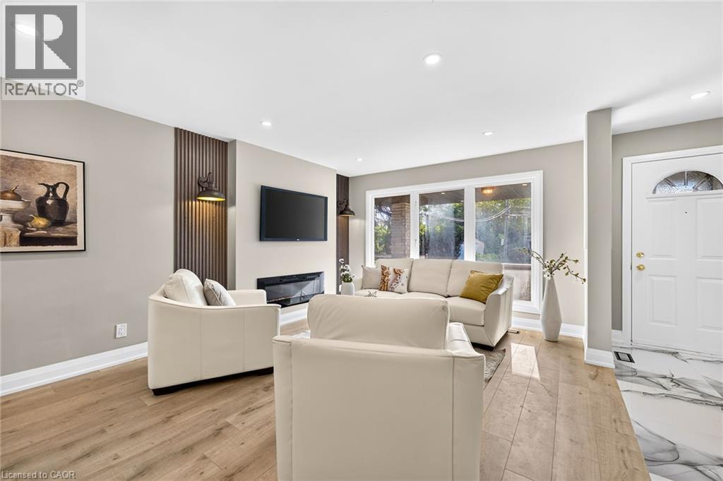 362 Rosseau Road, Hamilton, ON