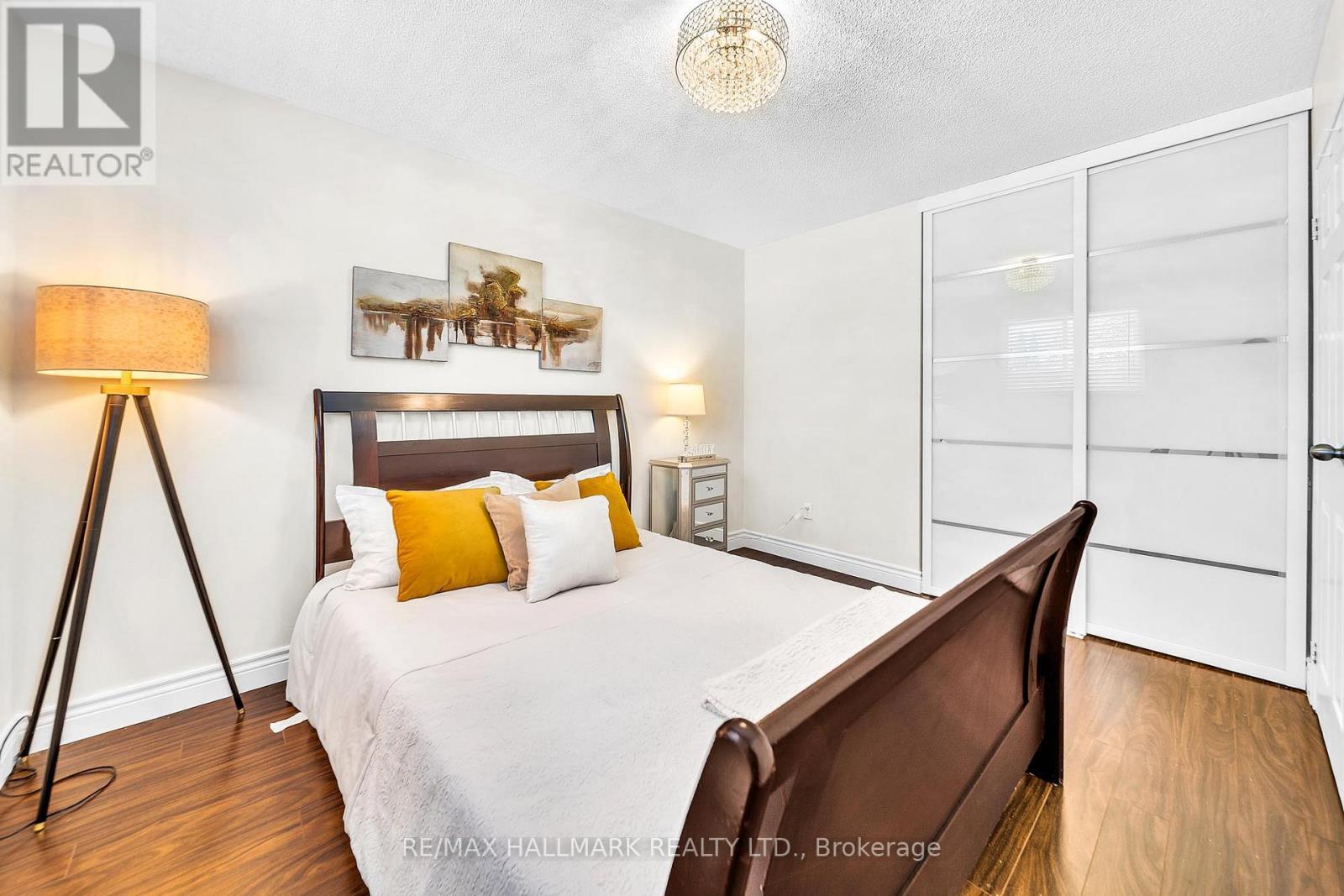 268 Pasadena Drive, Georgina, ON