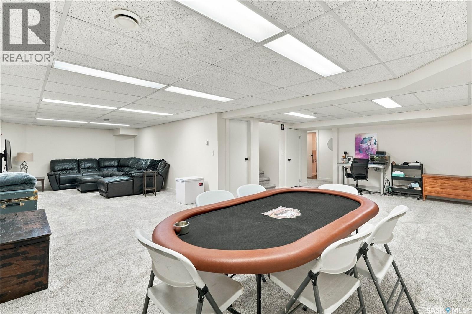 1716 Clive Bay E, Regina, SK