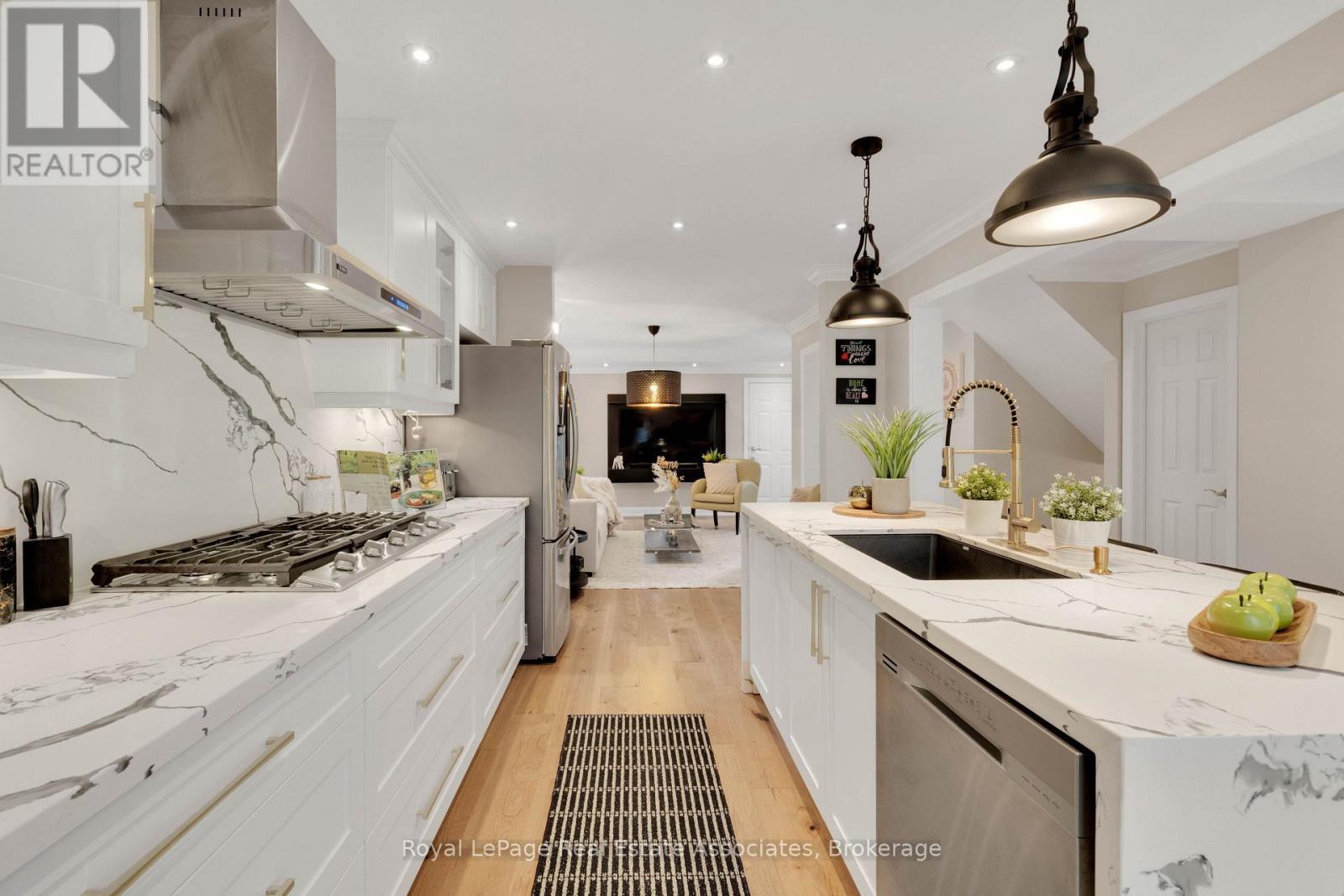 Kitchen - 3840 Althorpe Circle, Mississauga, ON