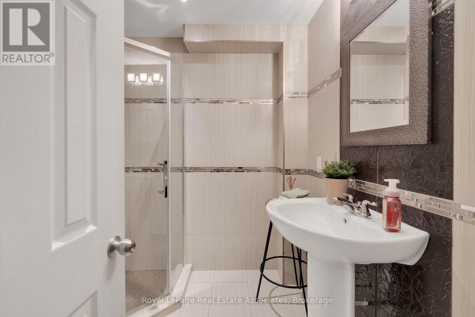 Basement Full Bathroom - 3840 Althorpe Circle, Mississauga, ON