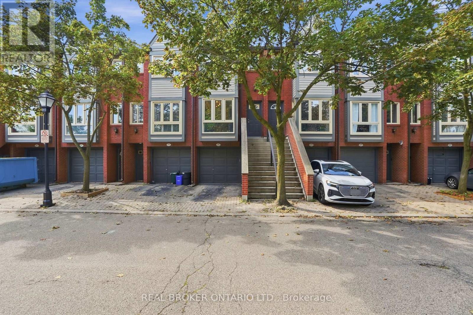 407 - 895 Maple Avenue, Burlington, ON