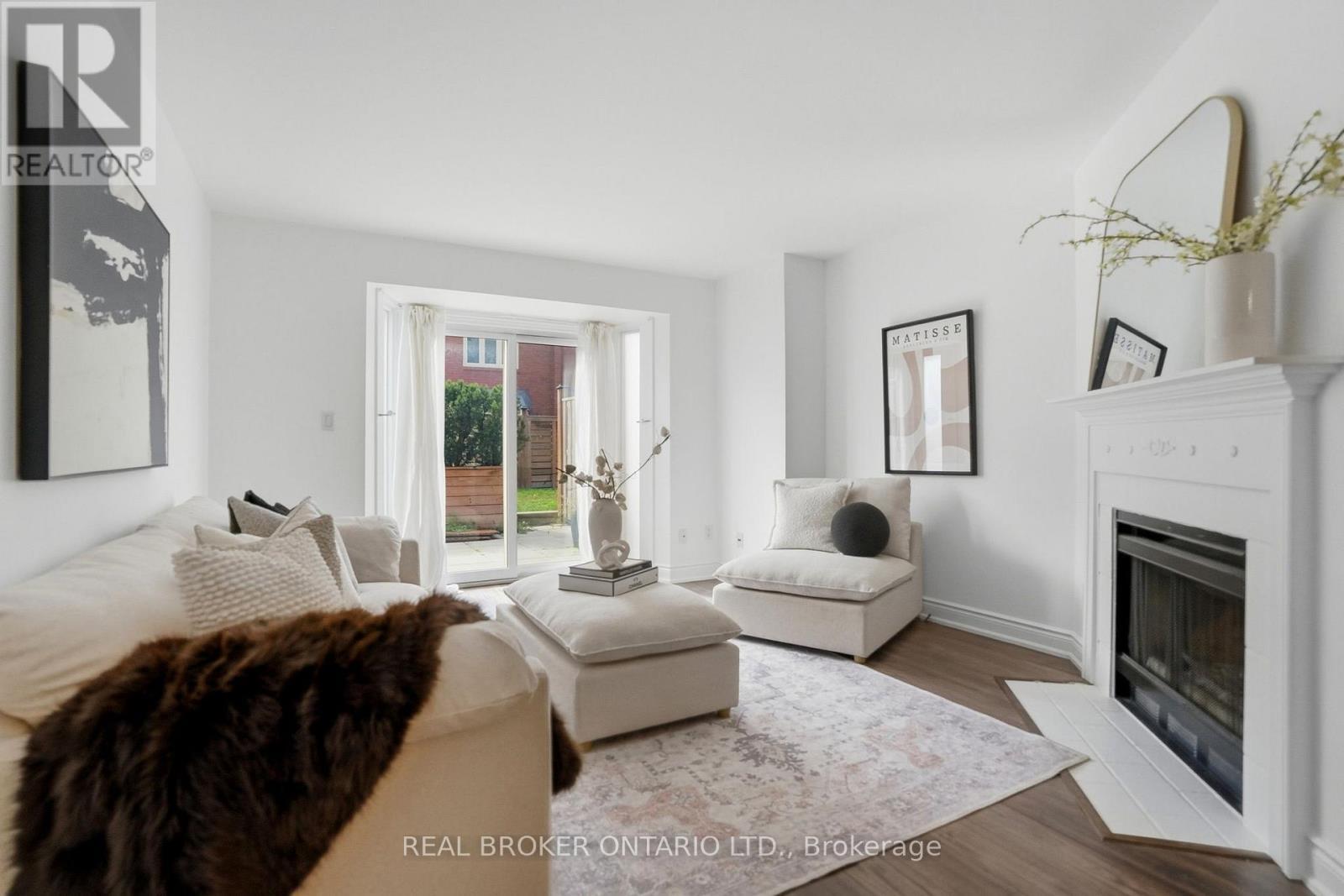 407 - 895 Maple Avenue, Burlington, ON