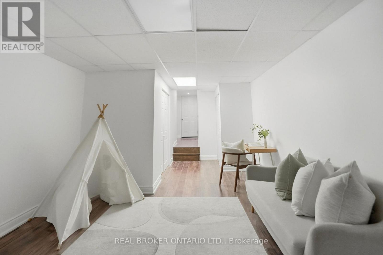 407 - 895 Maple Avenue, Burlington, ON
