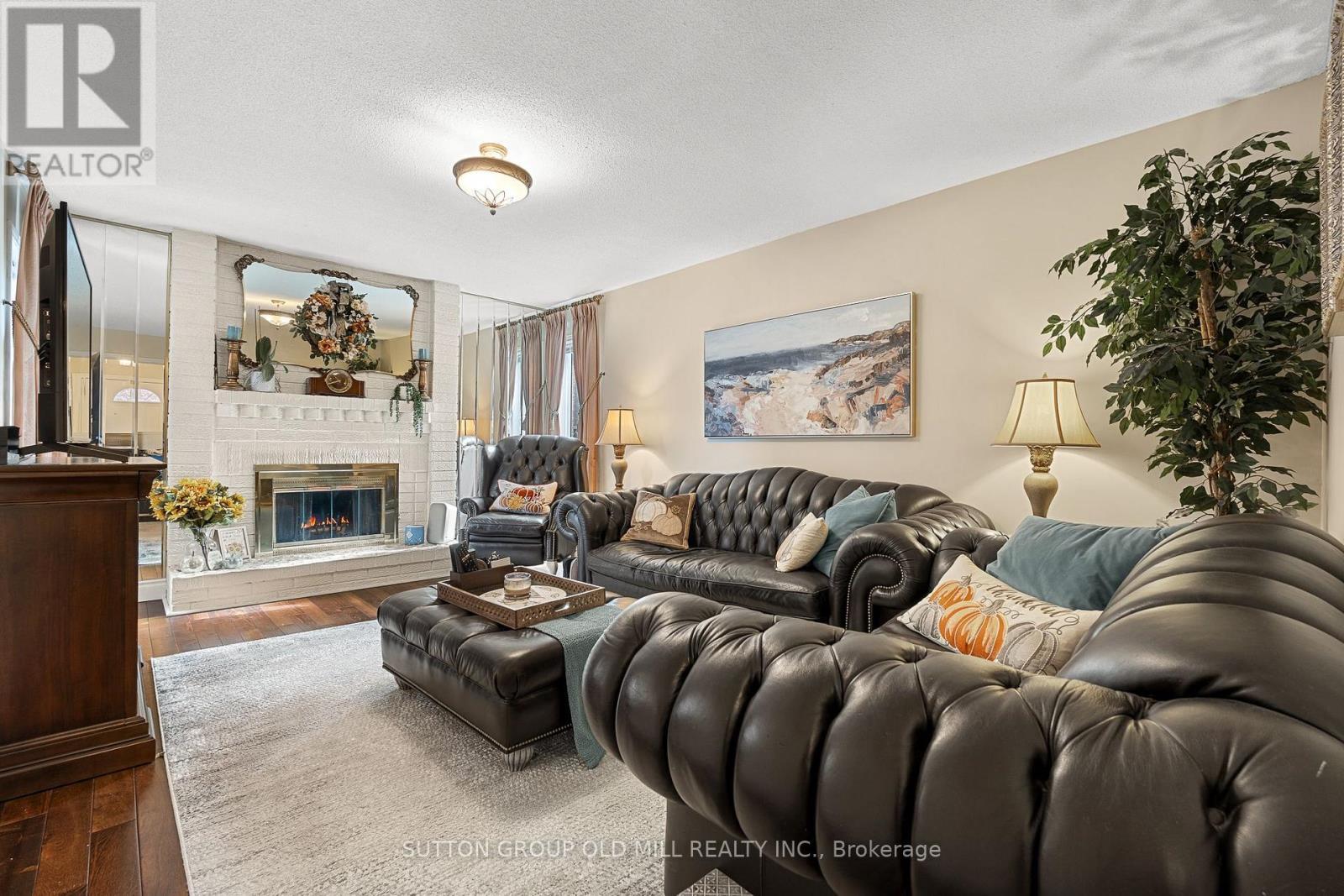 152 Glenn Hawthorne Boulevard, Mississauga, ON