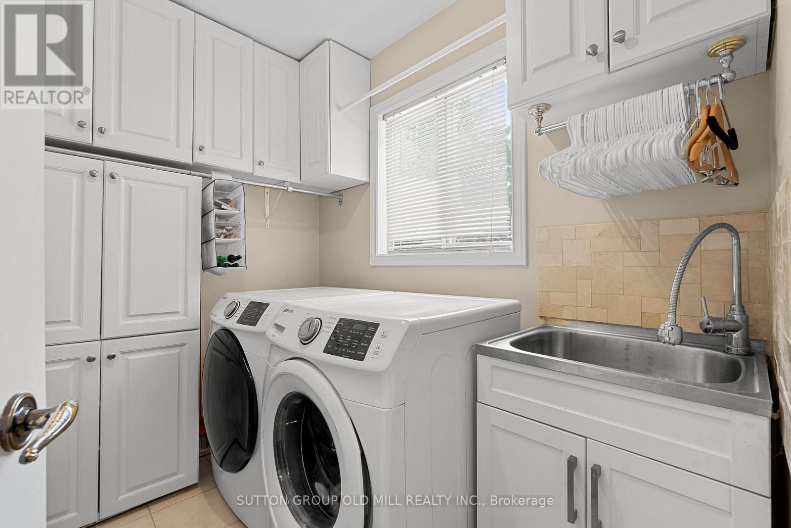 152 Glenn Hawthorne Boulevard, Mississauga, ON