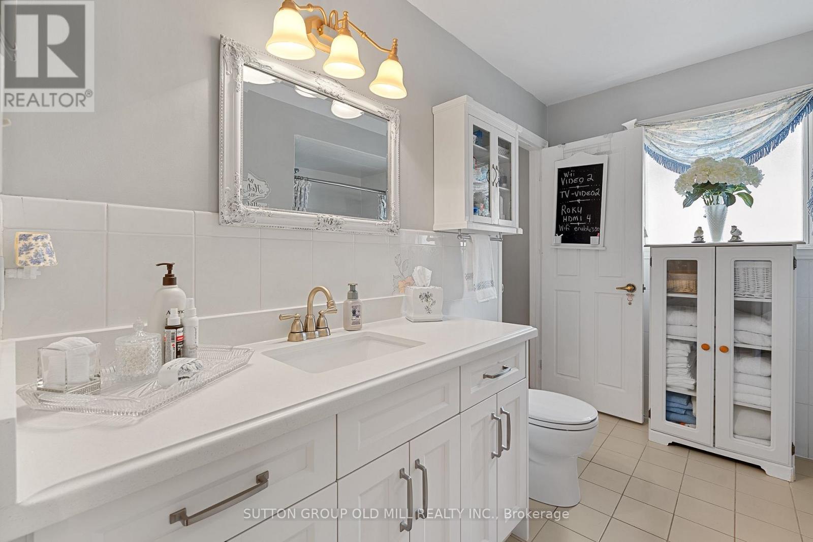 152 Glenn Hawthorne Boulevard, Mississauga, ON