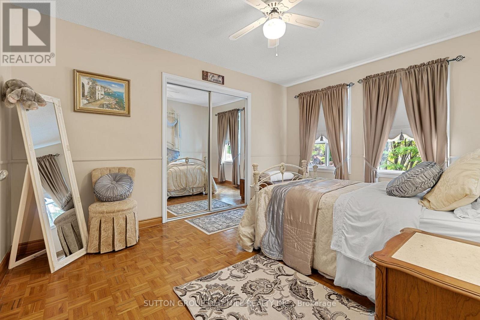 152 Glenn Hawthorne Boulevard, Mississauga, ON