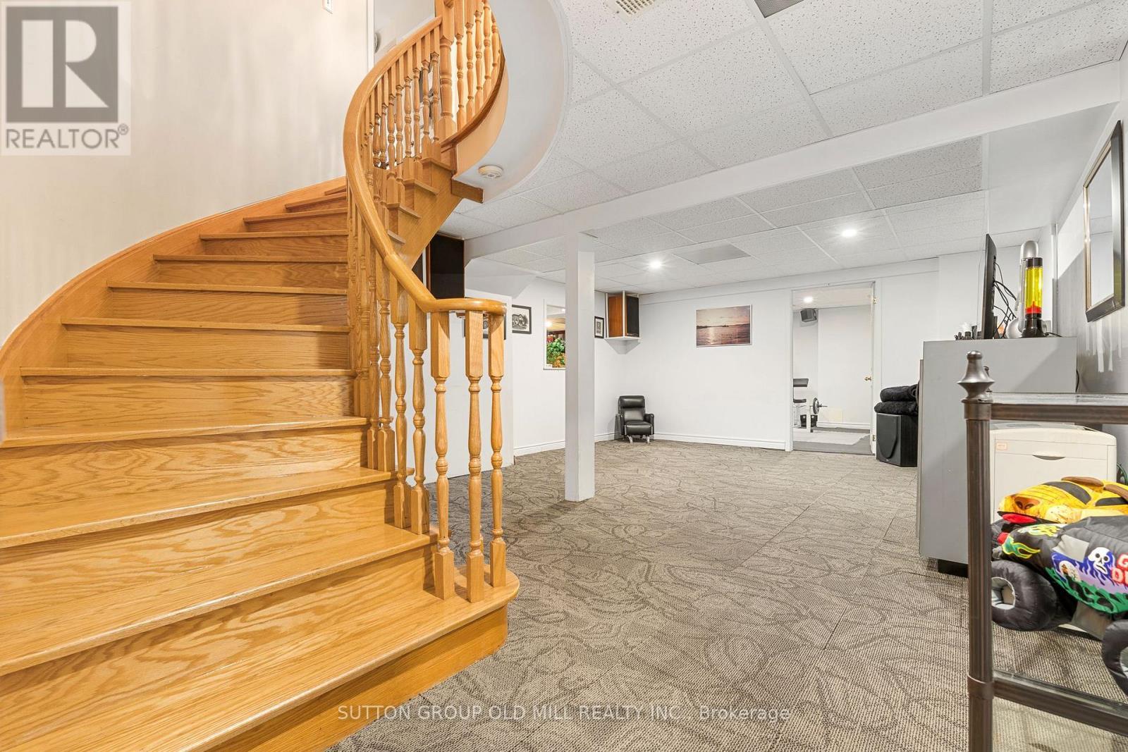 152 Glenn Hawthorne Boulevard, Mississauga, ON