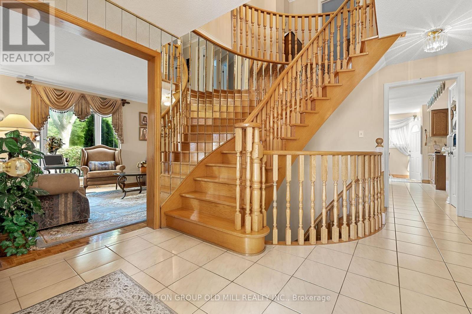 152 Glenn Hawthorne Boulevard, Mississauga, ON