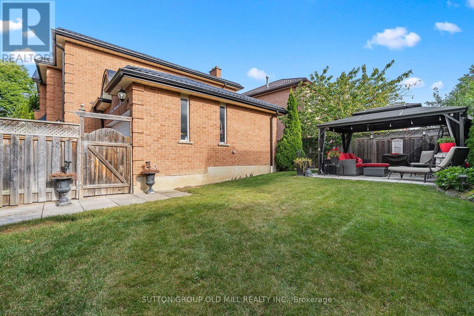 152 Glenn Hawthorne Boulevard, Mississauga, ON