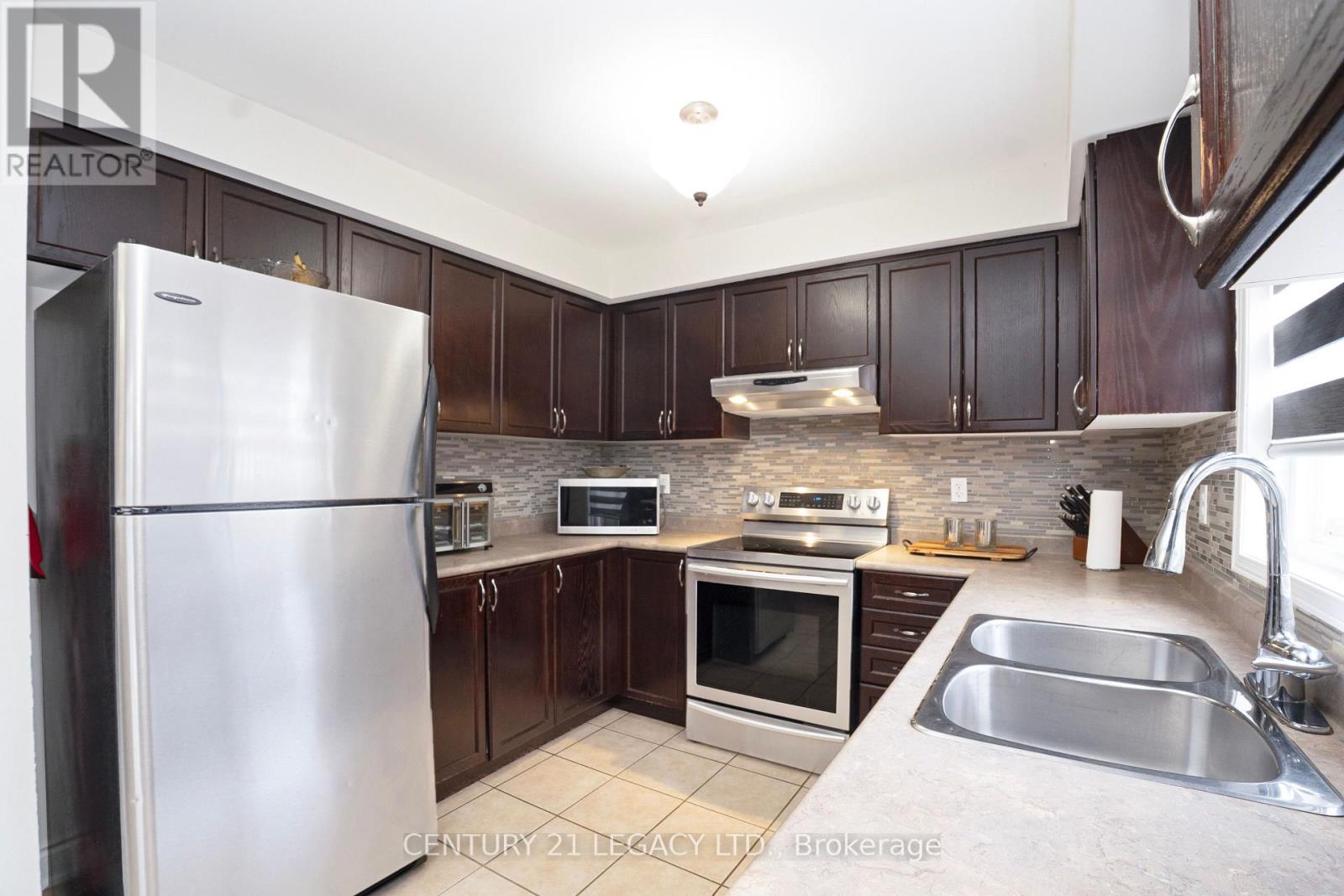 131 Sugarhill Drive, Brampton, ON