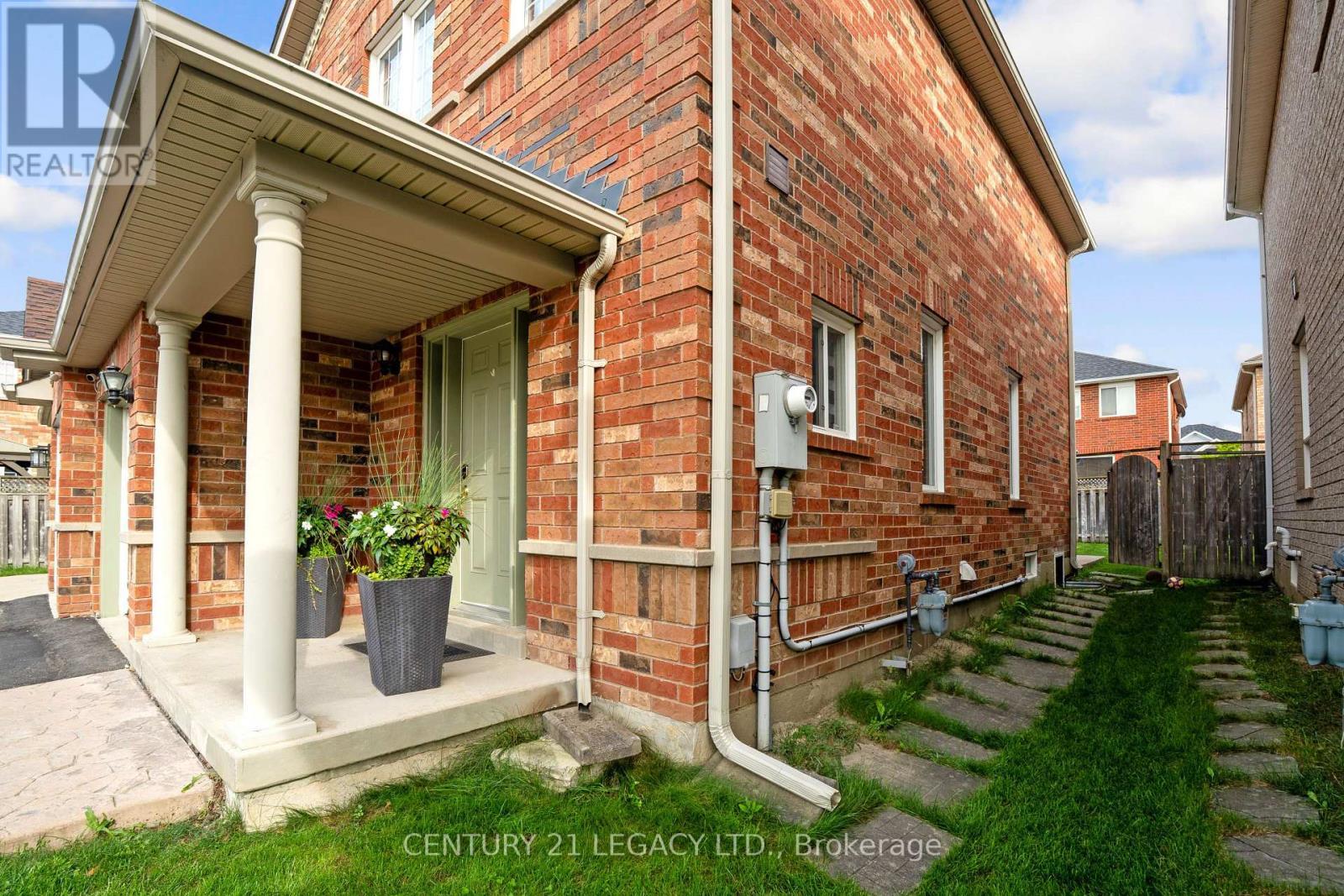 131 Sugarhill Drive, Brampton, ON