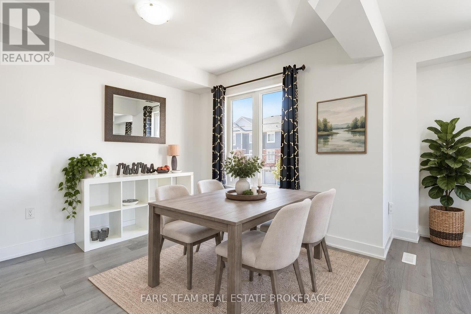 Virtually Staged - 38 Silo Mews, Barrie, ON