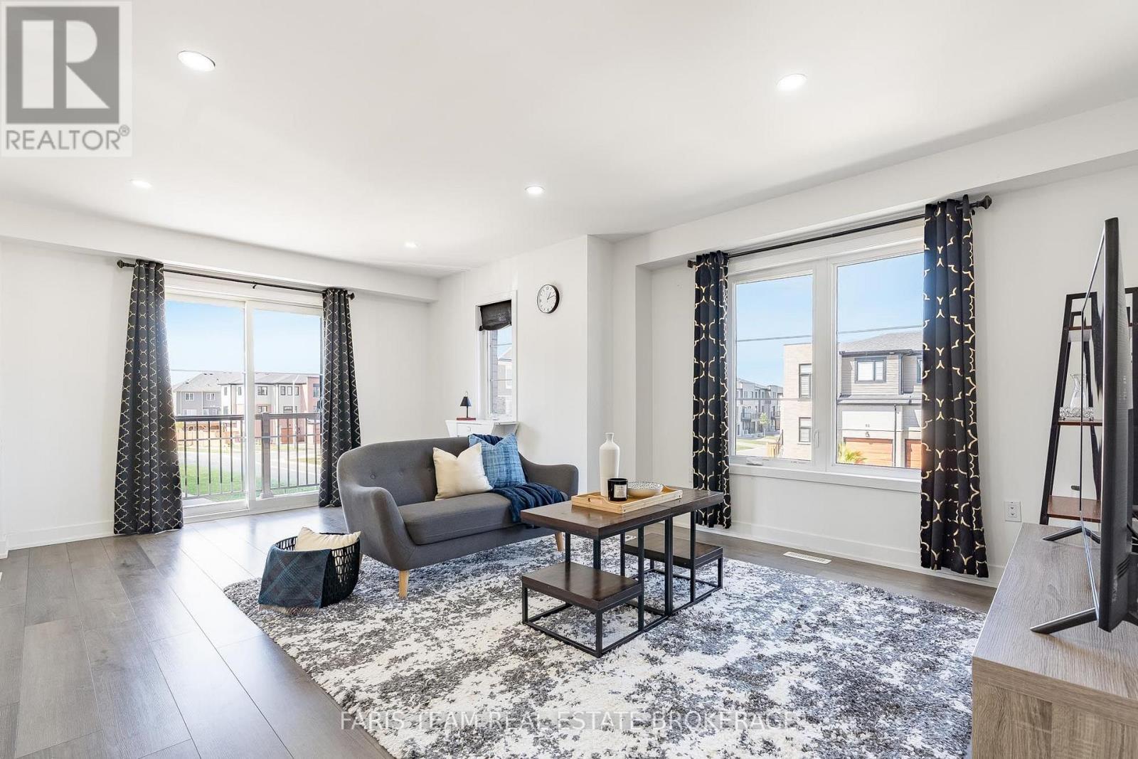 38 Silo Mews, Barrie, ON