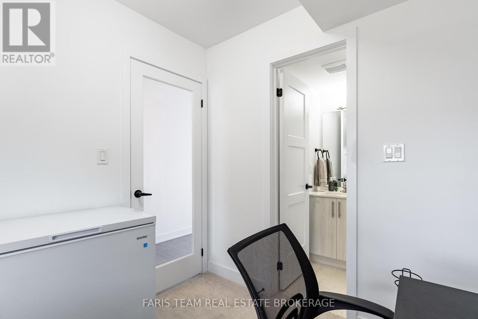 38 Silo Mews, Barrie, ON