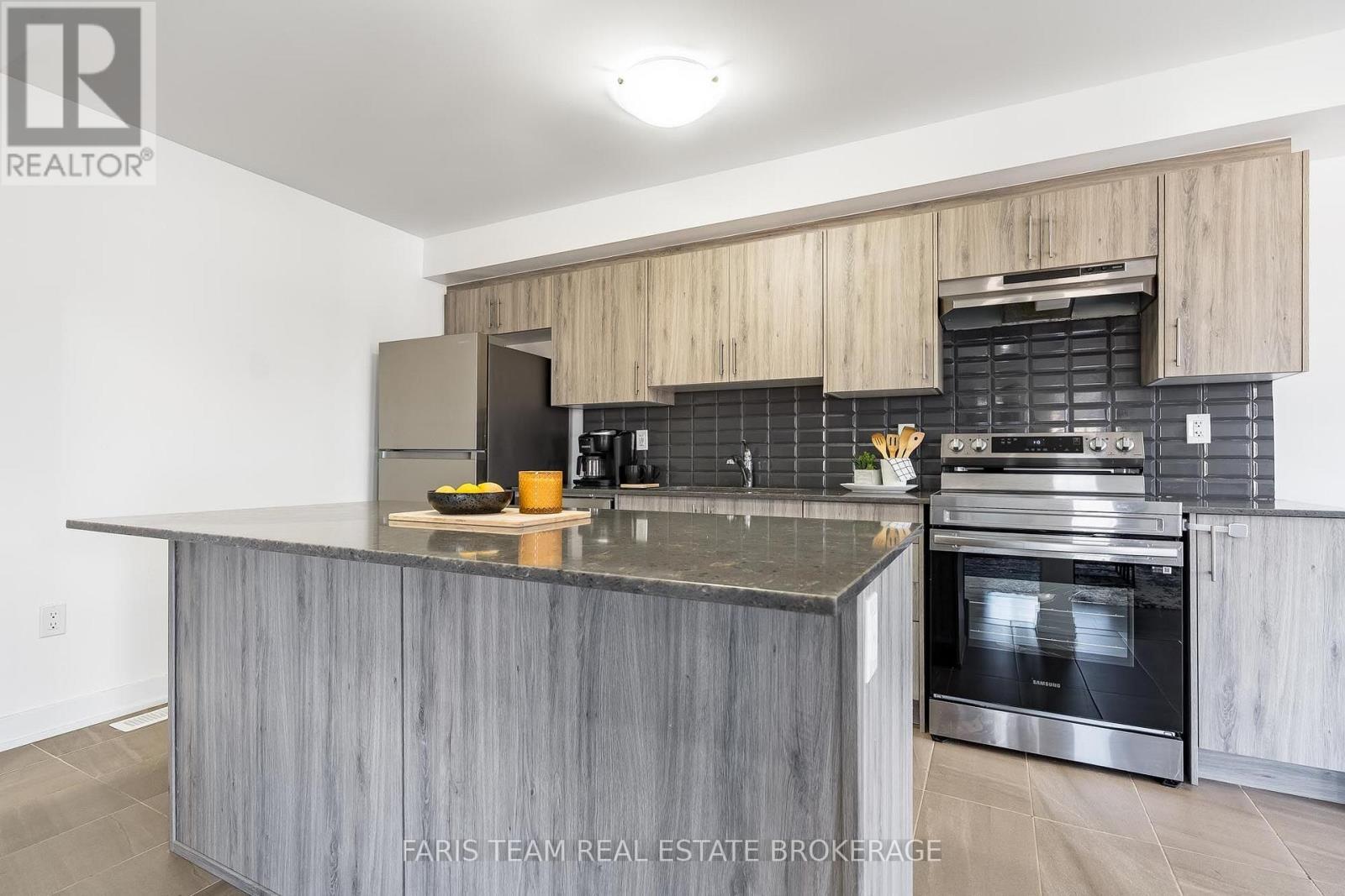 38 Silo Mews, Barrie, ON