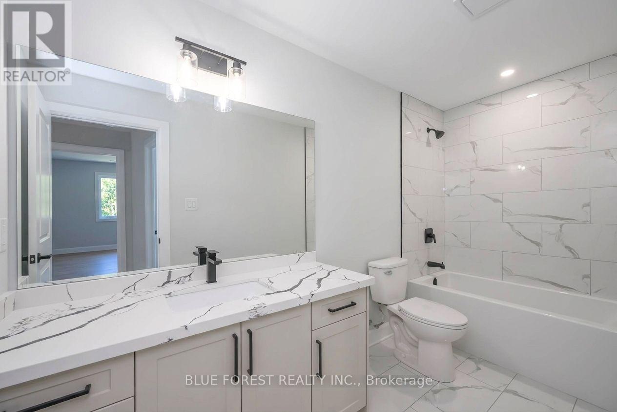 619 Lions Park Drive, Strathroy-Caradoc (Mount Brydges), ON