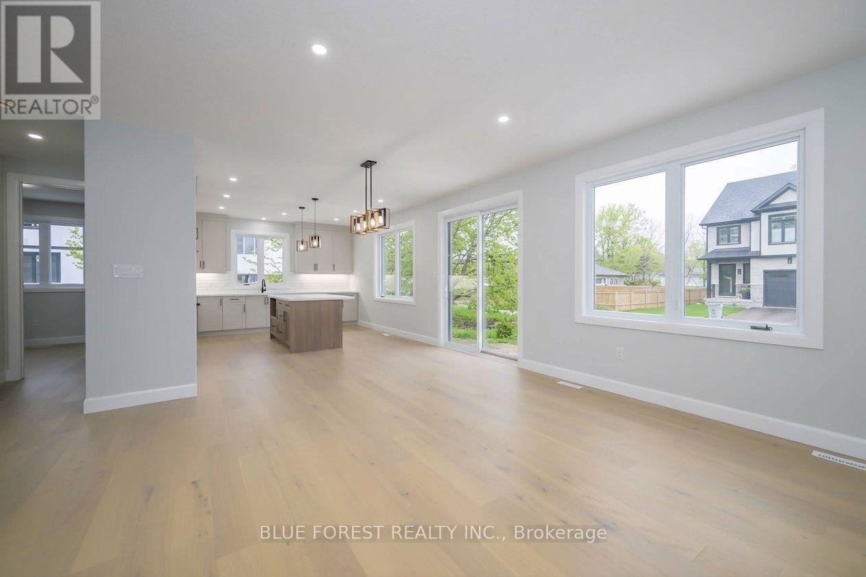 619 Lions Park Drive, Strathroy-Caradoc (Mount Brydges), ON