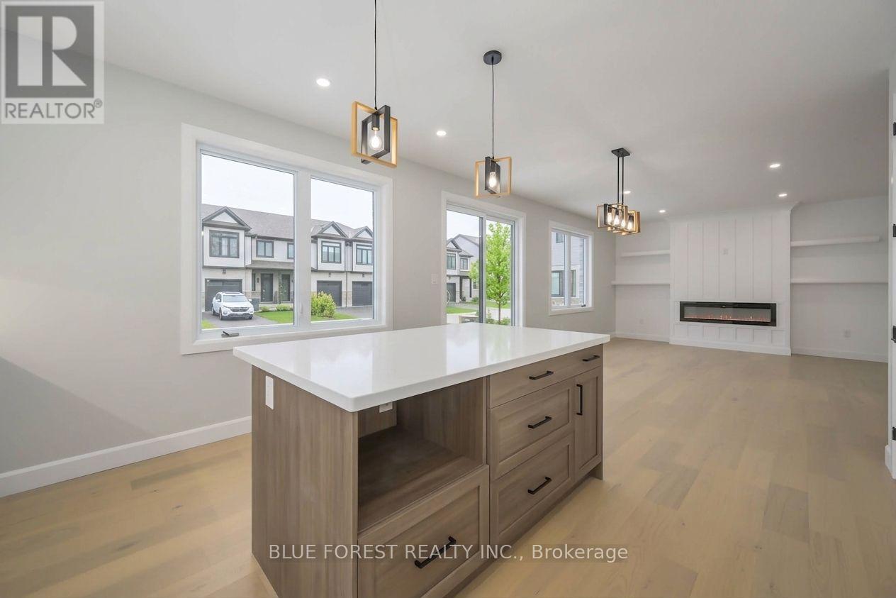 619 Lions Park Drive, Strathroy-Caradoc (Mount Brydges), ON