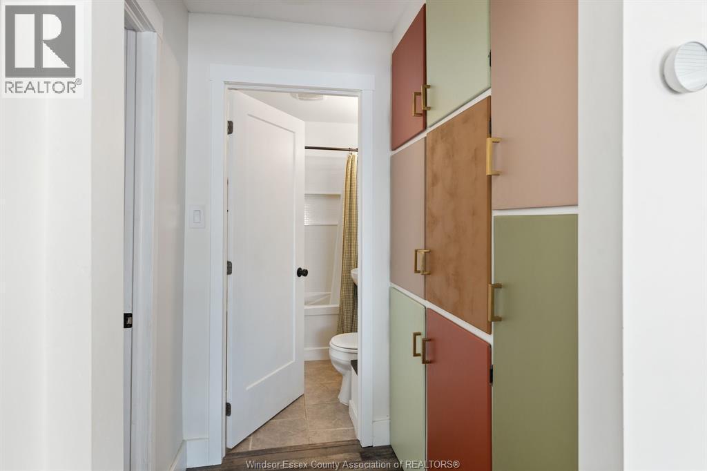 1734 Westcott, Windsor, ON