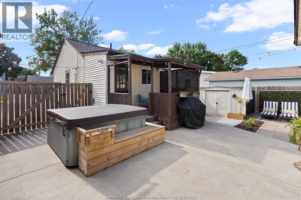1734 Westcott, Windsor, ON