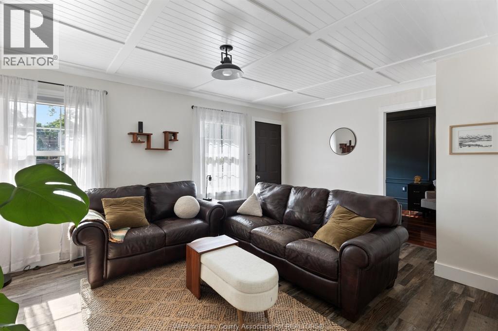 1734 Westcott, Windsor, ON