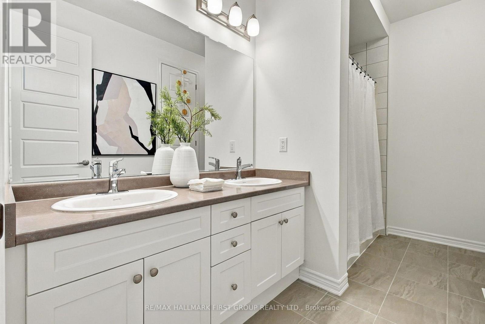 3302 Marchington Square, Pickering, ON