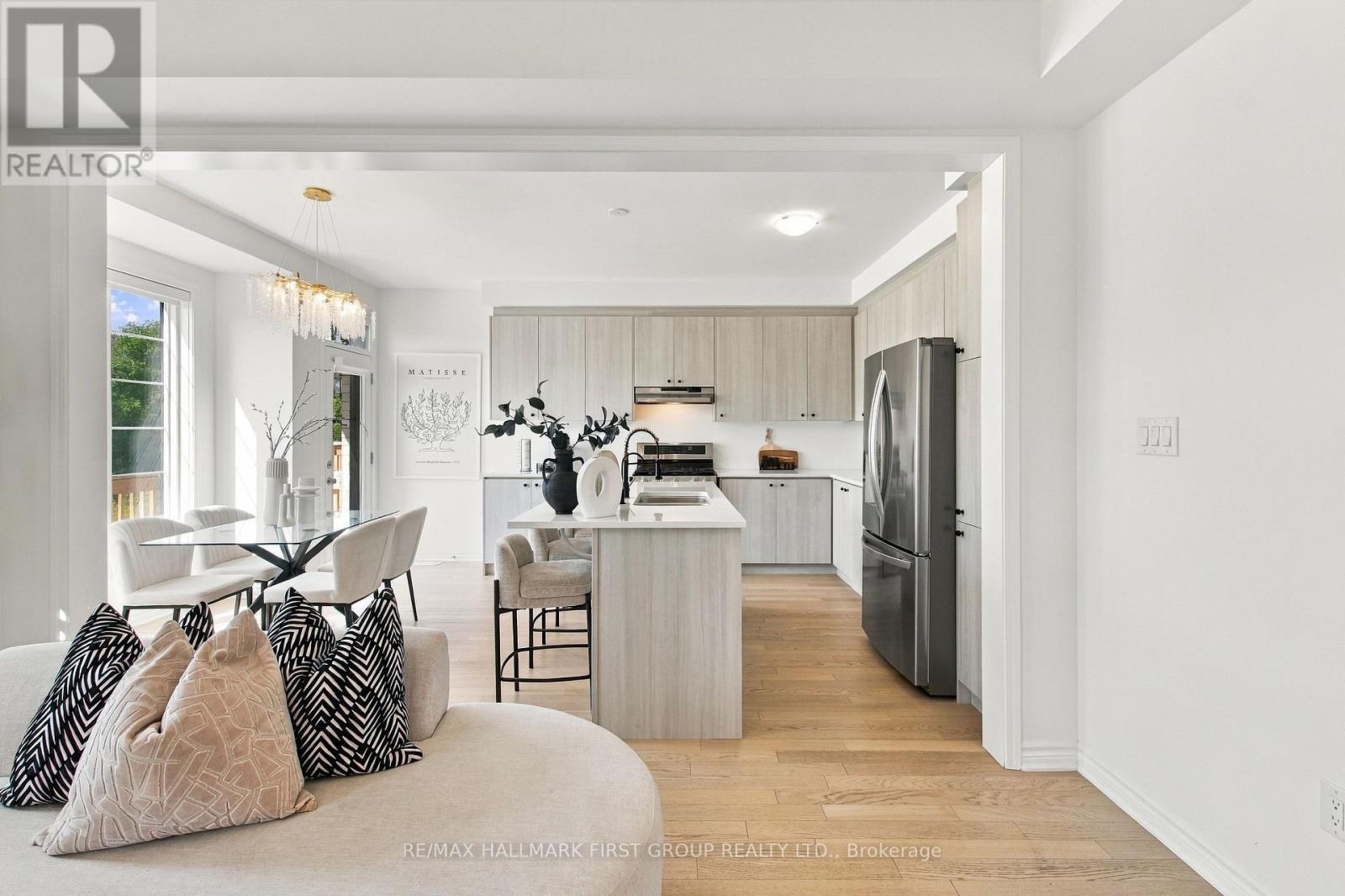 3302 Marchington Square, Pickering, ON