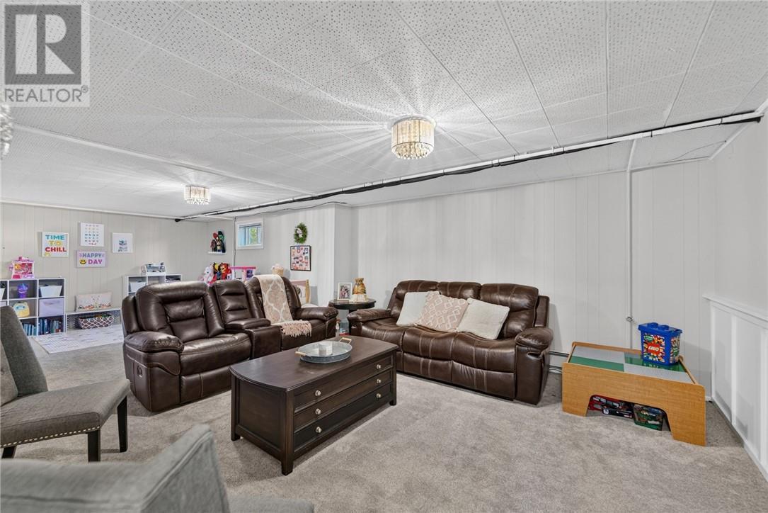 503 Mcneill Boulevard, Sudbury, ON