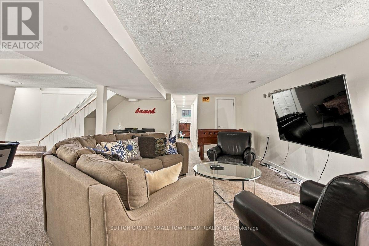 Rec Room - 74399 Cardinal Court, Bluewater (Stanley), ON