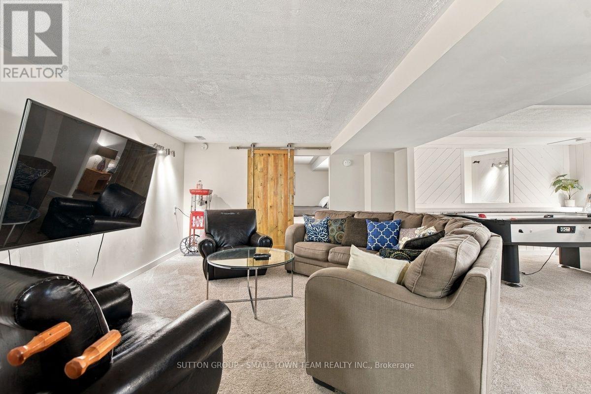 Rec Room - 74399 Cardinal Court, Bluewater (Stanley), ON