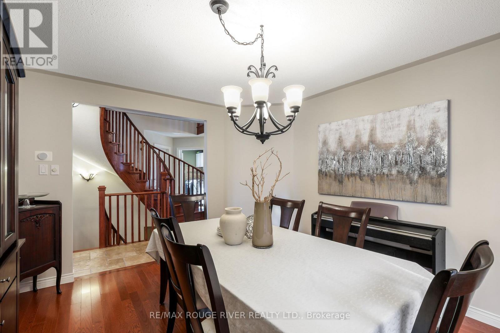 Formal Dining Room - 965 Ridge Valley Drive, Oshawa, ON