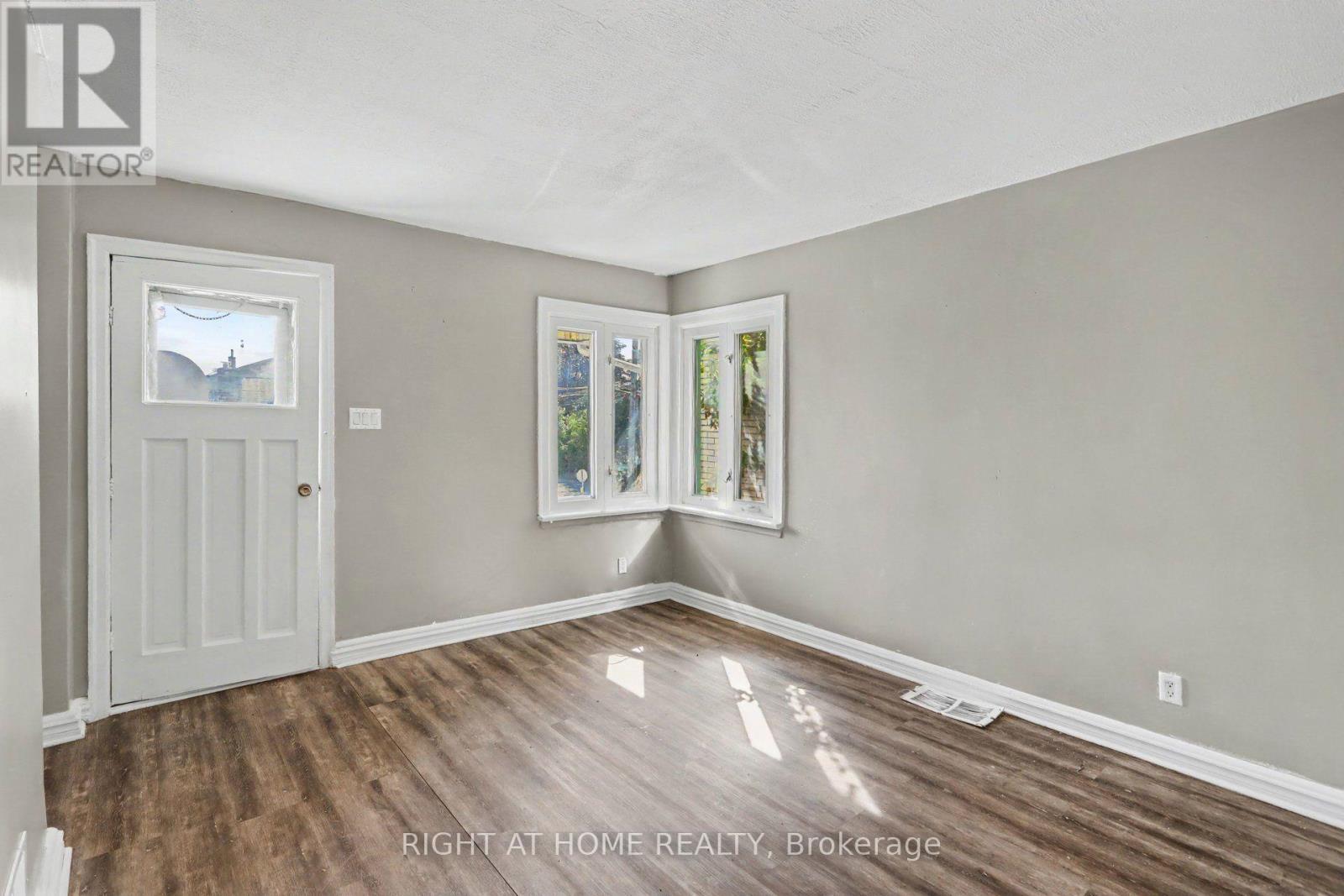 333 Levis Avenue, Ottawa, ON