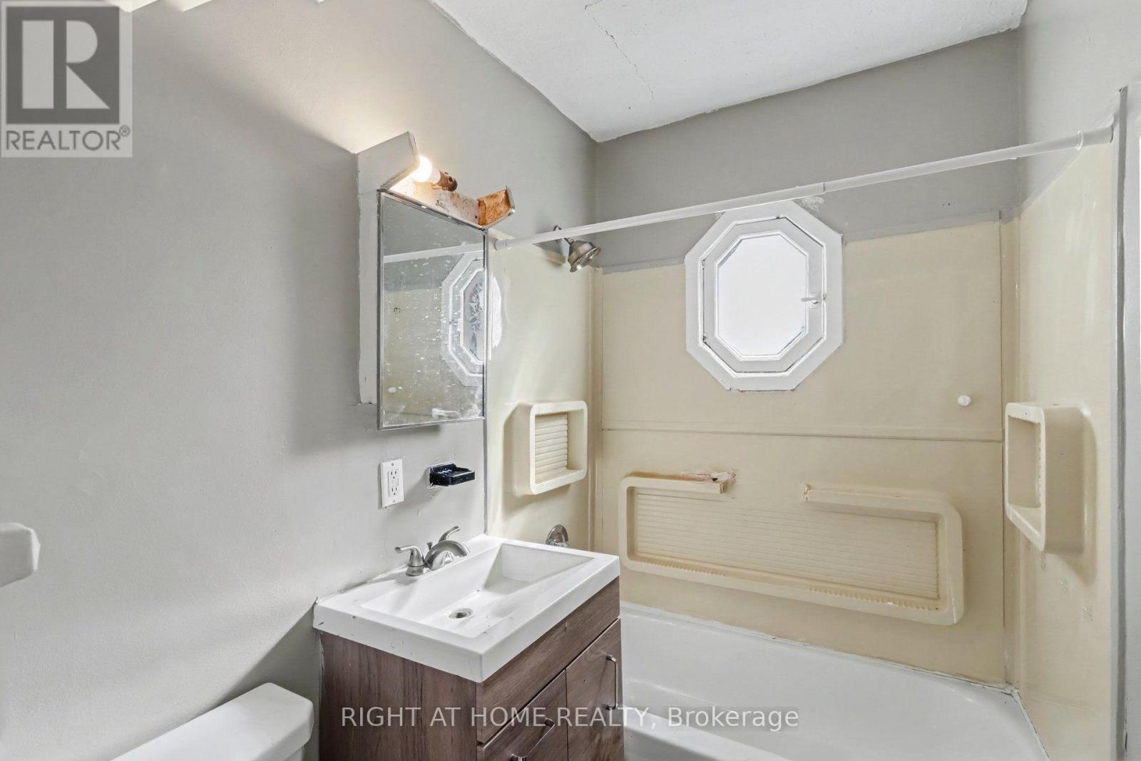 333 Levis Avenue, Ottawa, ON