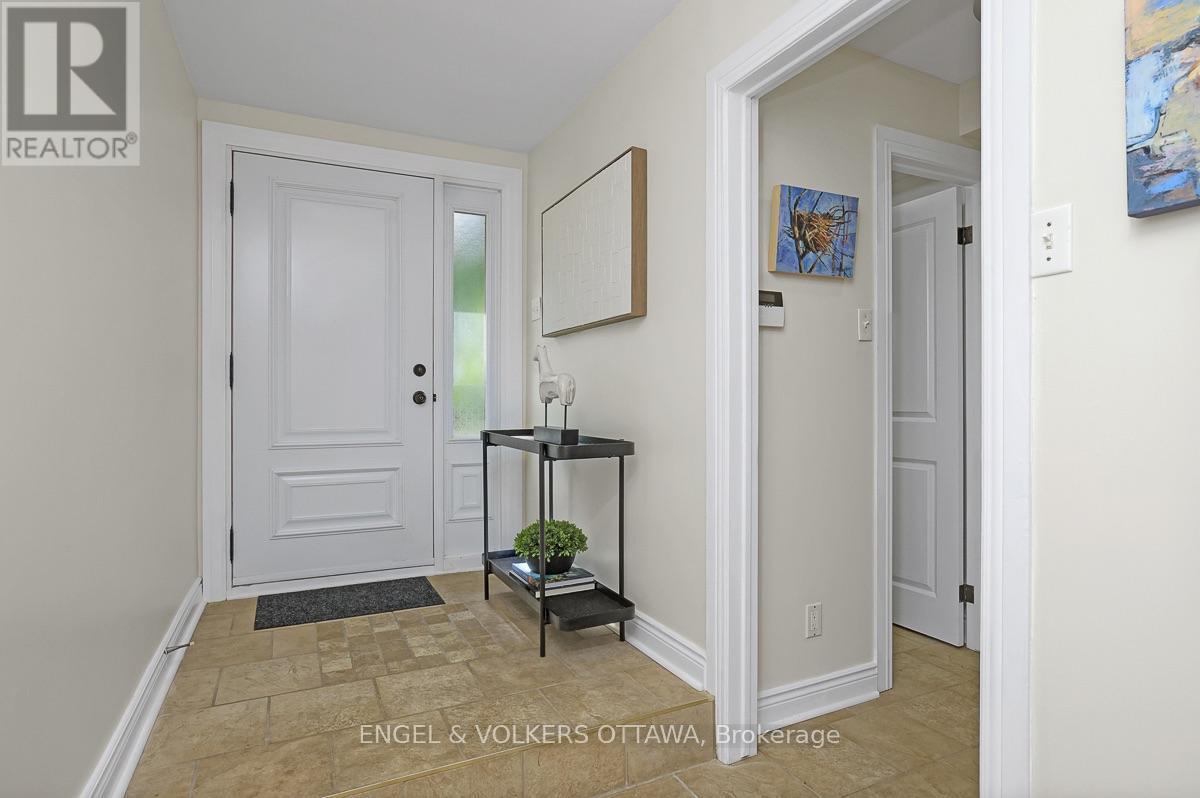 50 Charles Street, Ottawa, ON