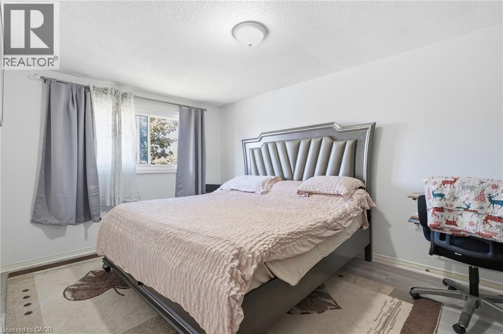 126 Dinison Crescent, Kitchener, ON