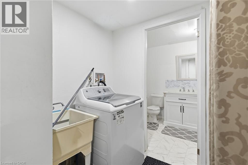 126 Dinison Crescent, Kitchener, ON