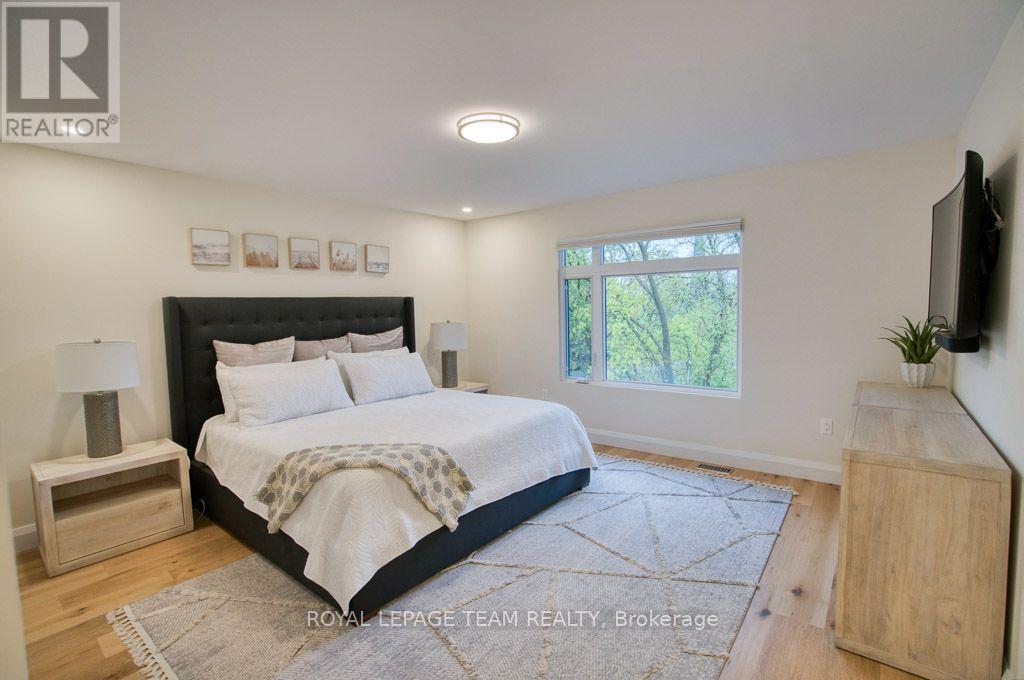 49 Aylen Avenue, Ottawa, ON