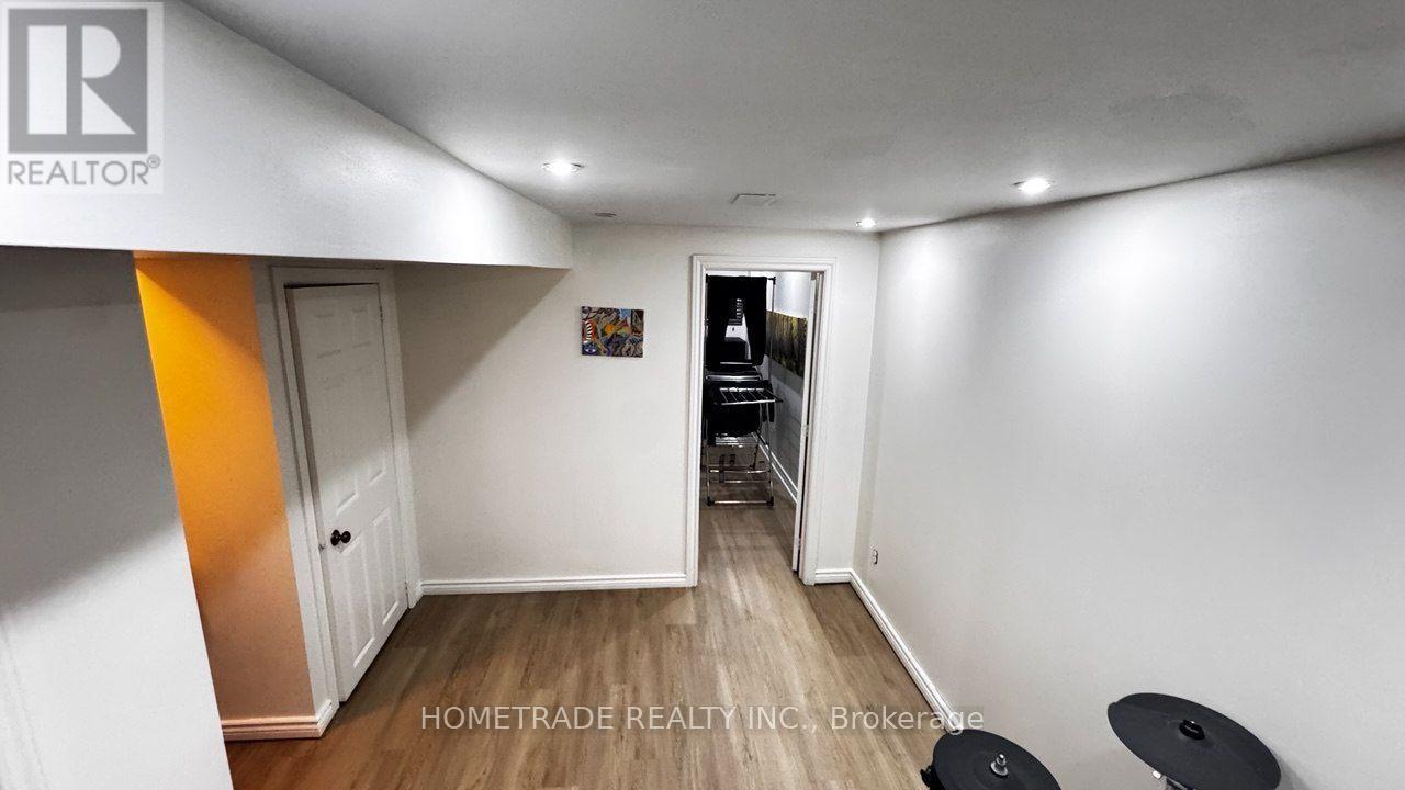 231 Denise Circle, Newmarket, ON