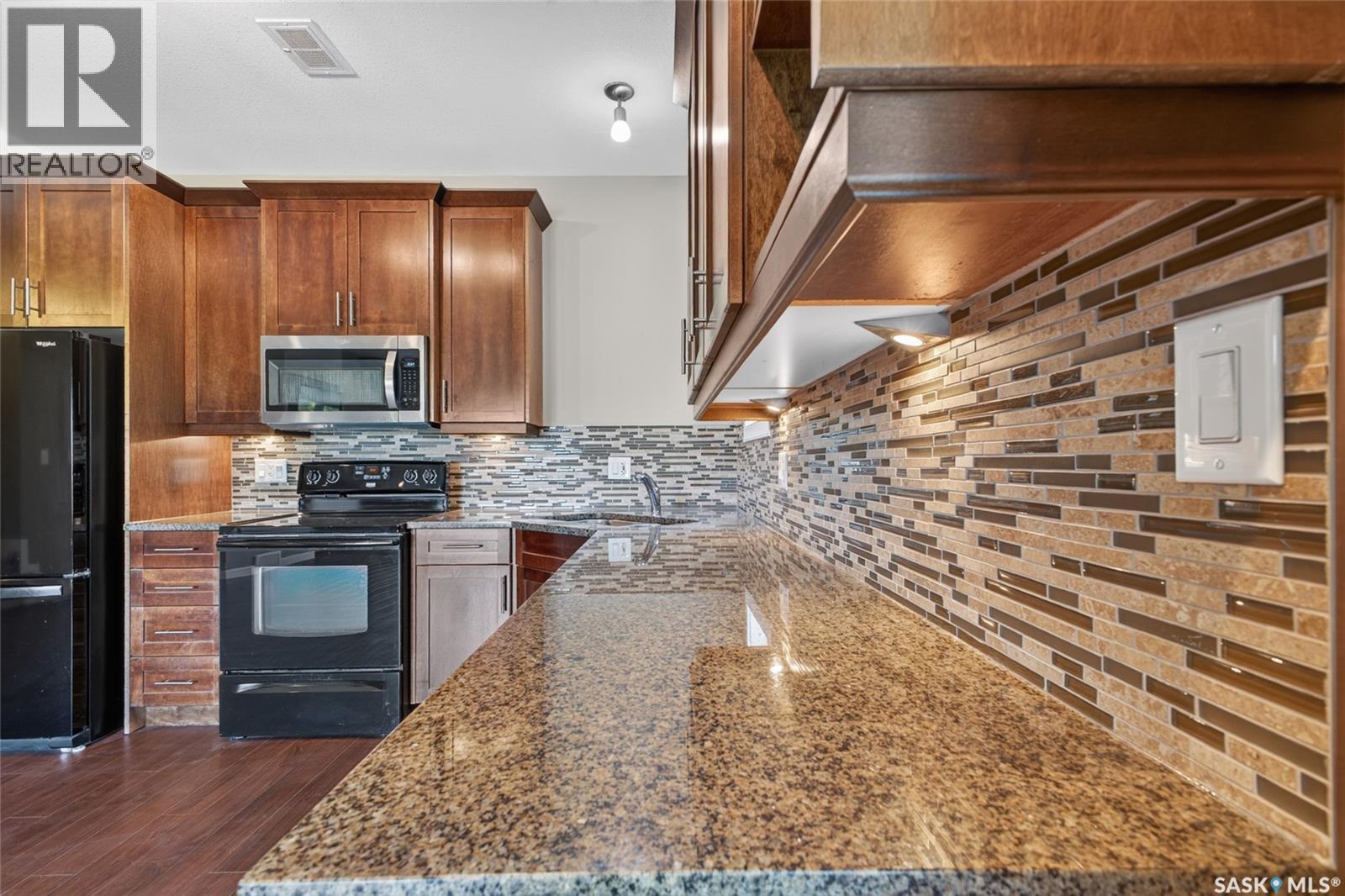 16 215 Hampton Green, Saskatoon, SK