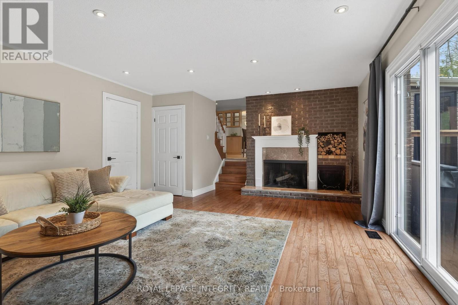 285 Fireside Drive, Ottawa, ON