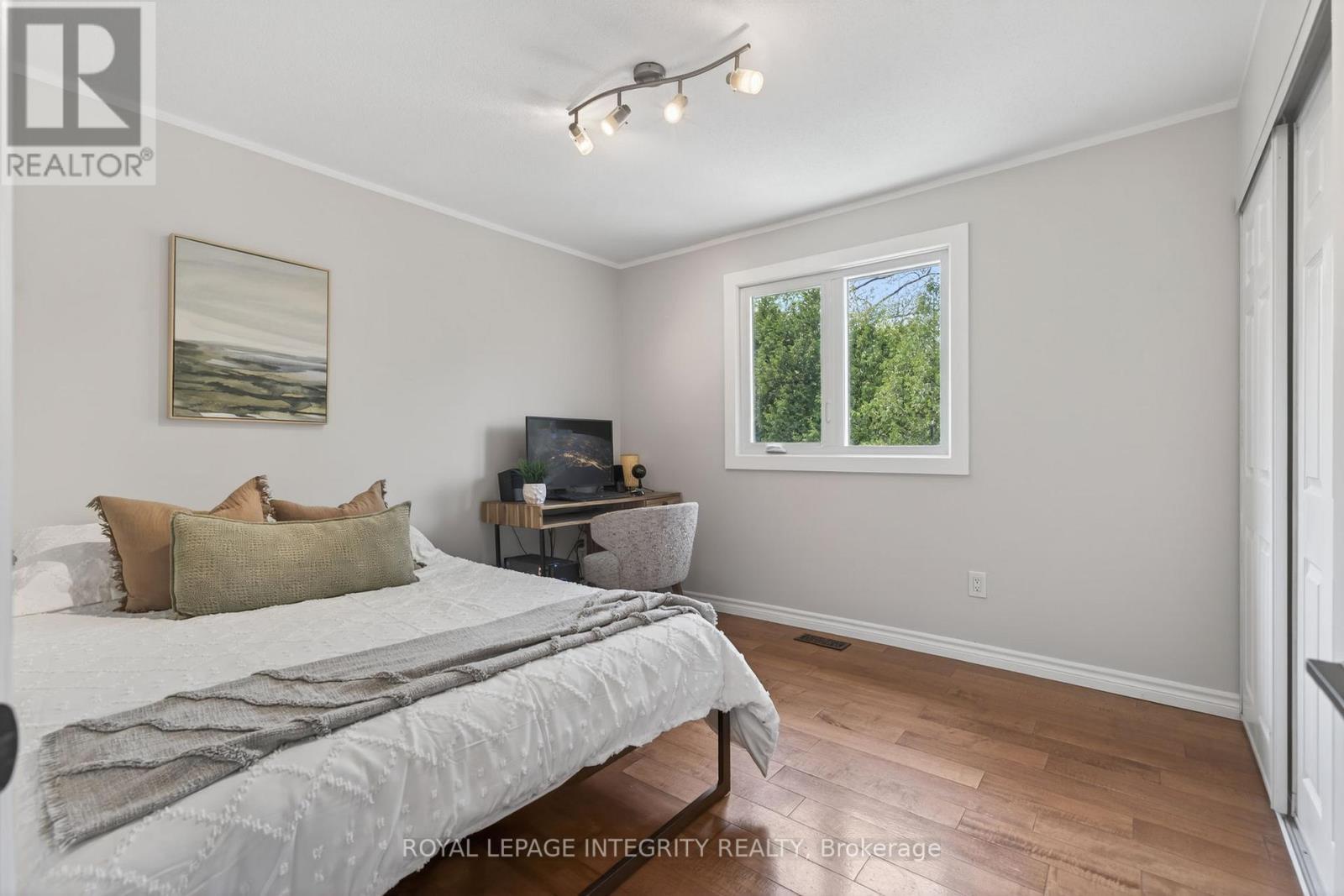 285 Fireside Drive, Ottawa, ON
