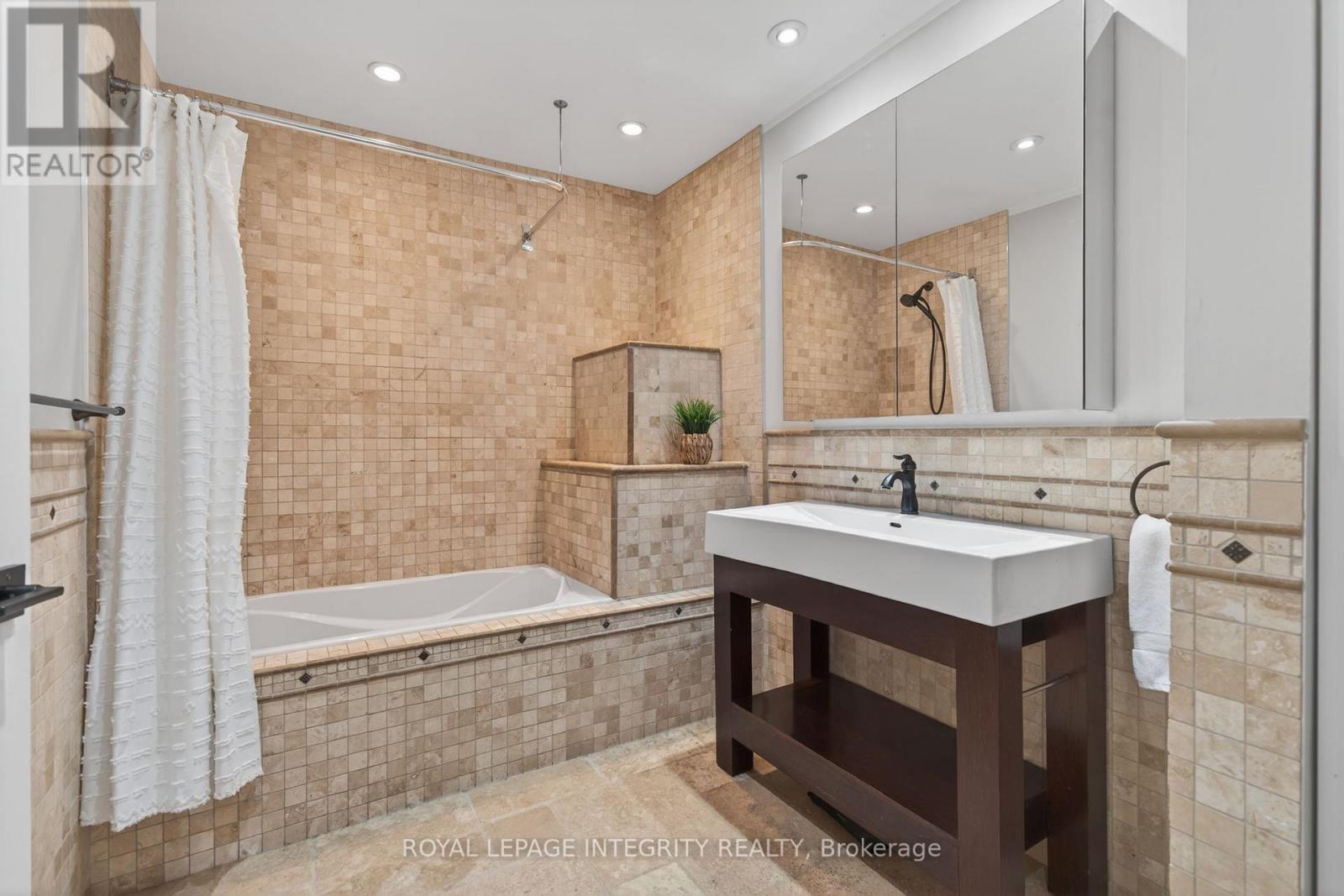 285 Fireside Drive, Ottawa, ON