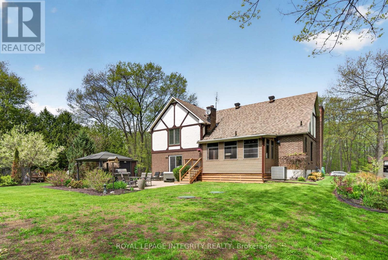 285 Fireside Drive, Ottawa, ON