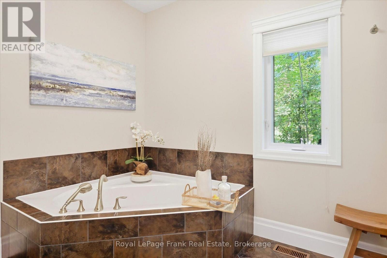101 Mitchell Crescent, Trent Lakes, ON