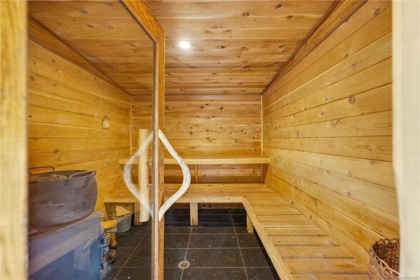9025 Gilgan St, Honeymoon Bay, BC